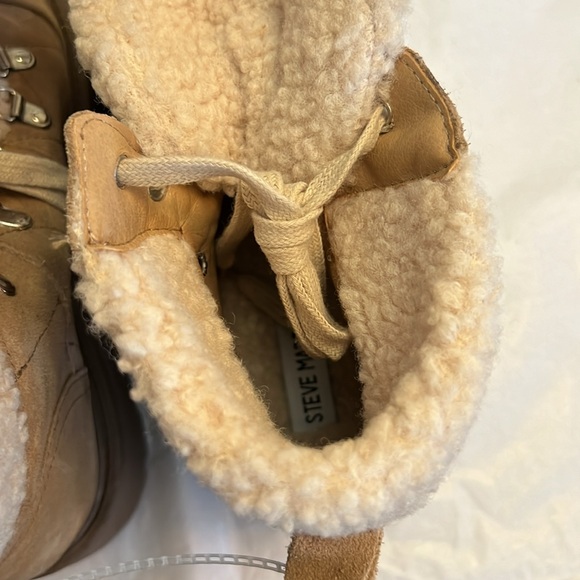 Steve Madden Reyen Suede Faux Shearling Cold Weather Lug Sole Platform Booties - Picture 8 of 13